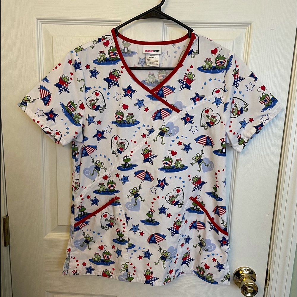 XS Patriotic Frogs Scrub Top